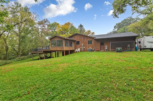 19817 Dogwood RD, Lake Crystal, MN 56055