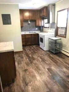 421 E Sanborn ST, Winona, MN 55987