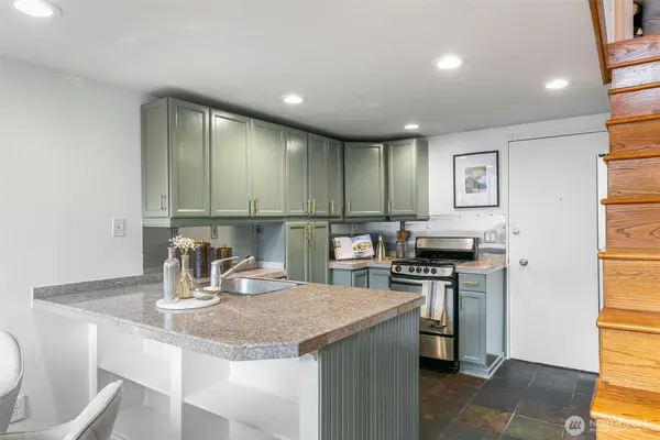 1000 Union St #315, Seattle, WA 98101