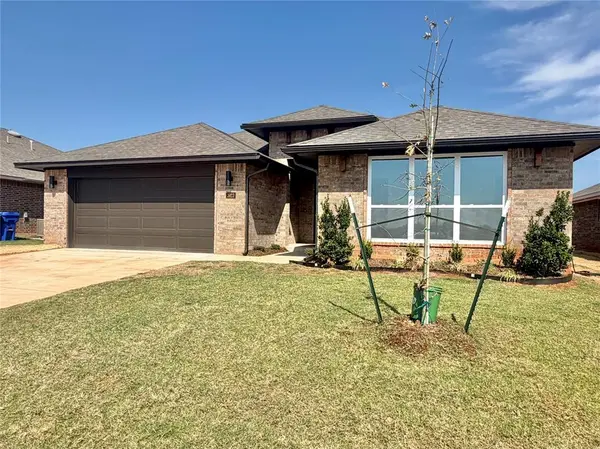 3923 Abingdon DR, Norman, OK 73026