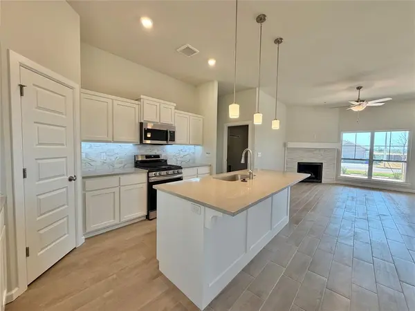 3927 Abingdon DR, Norman, OK 73026