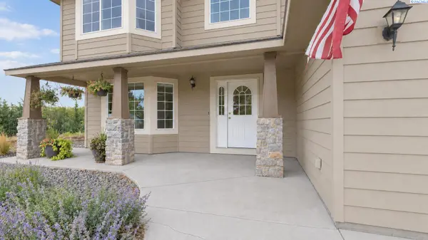 113520 N Harrington PR NE, West Richland, WA 99353