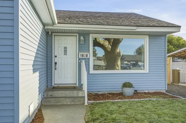 1838 W Octave Street, Pasco, WA 99301