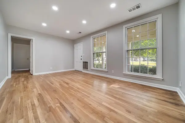 620 Crieve Rd, Nashville, TN 37220