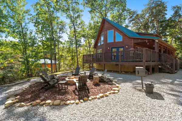 4375 Chamberlain Ln, Sevierville, TN 37862