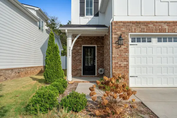 2117 Barringer Ln, Murfreesboro, TN 37128