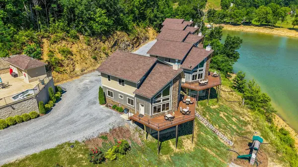 430 Sugar Cove Way, Newport, TN 37821