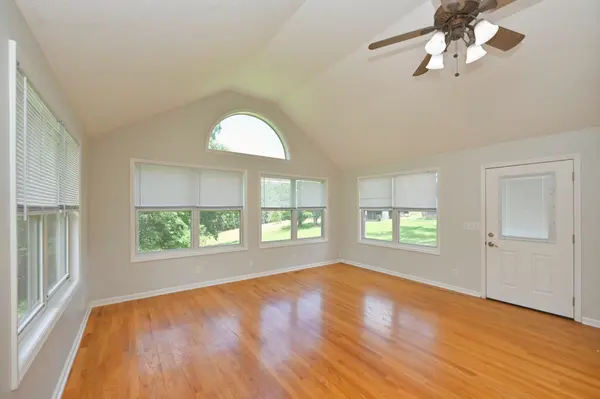 5658 Dividing Ridge Rd, Goodlettsville, TN 37072