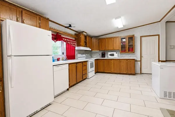 2985 James Walker Rd, Camden, TN 38320