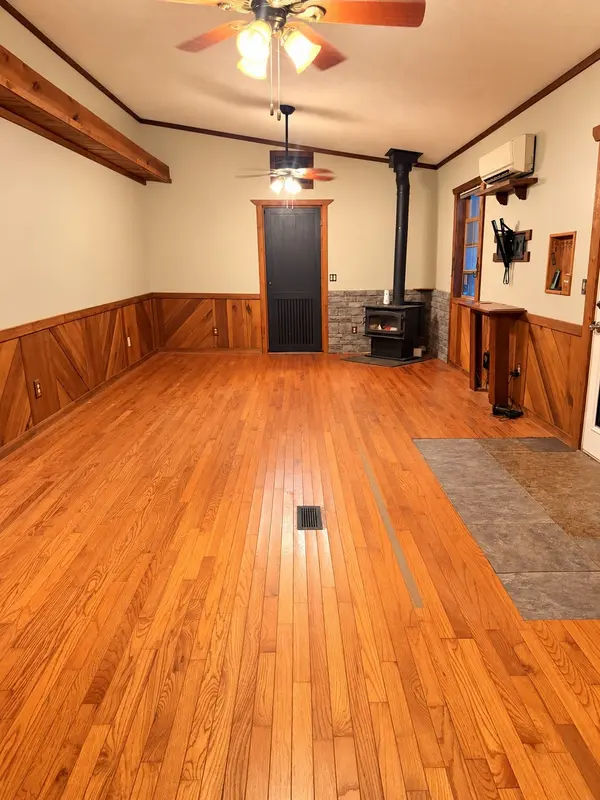 150 Amons Ln, Lafayette, TN 37083