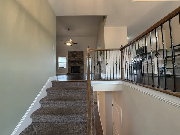 1004 Shirley Dr, Clarksville, TN 37042