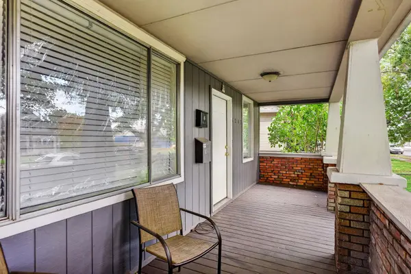 1207 W Shannon Ave, Spokane, WA 99205