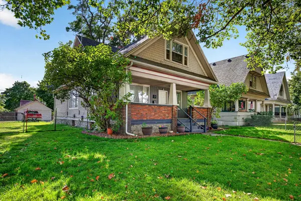 1207 W Shannon Ave, Spokane, WA 99205