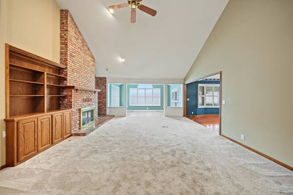 100 River Place #7, Salina, KS 67401