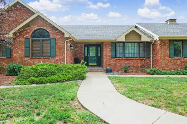 100 River Place #7, Salina, KS 67401