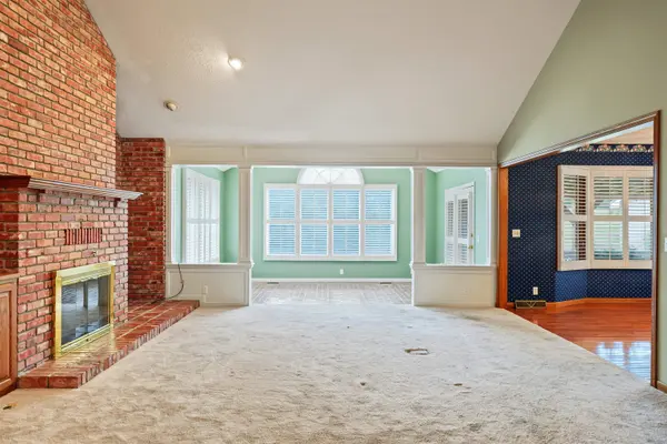 100 River Place #7, Salina, KS 67401