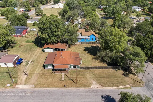 608 W Cedar, Arkansas City, KS 67005