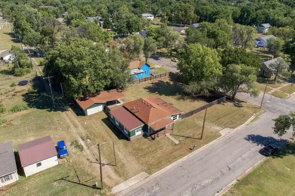 608 W Cedar, Arkansas City, KS 67005