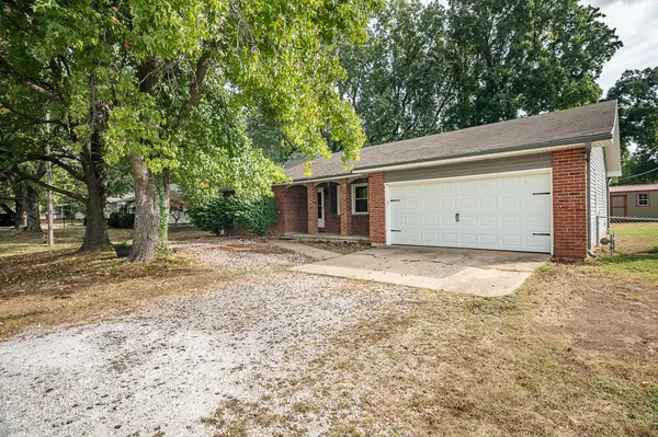 214 S Farmer RD, Willard, MO 65781
