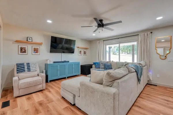 406 Creekside DR, Boiling Springs, SC 29316