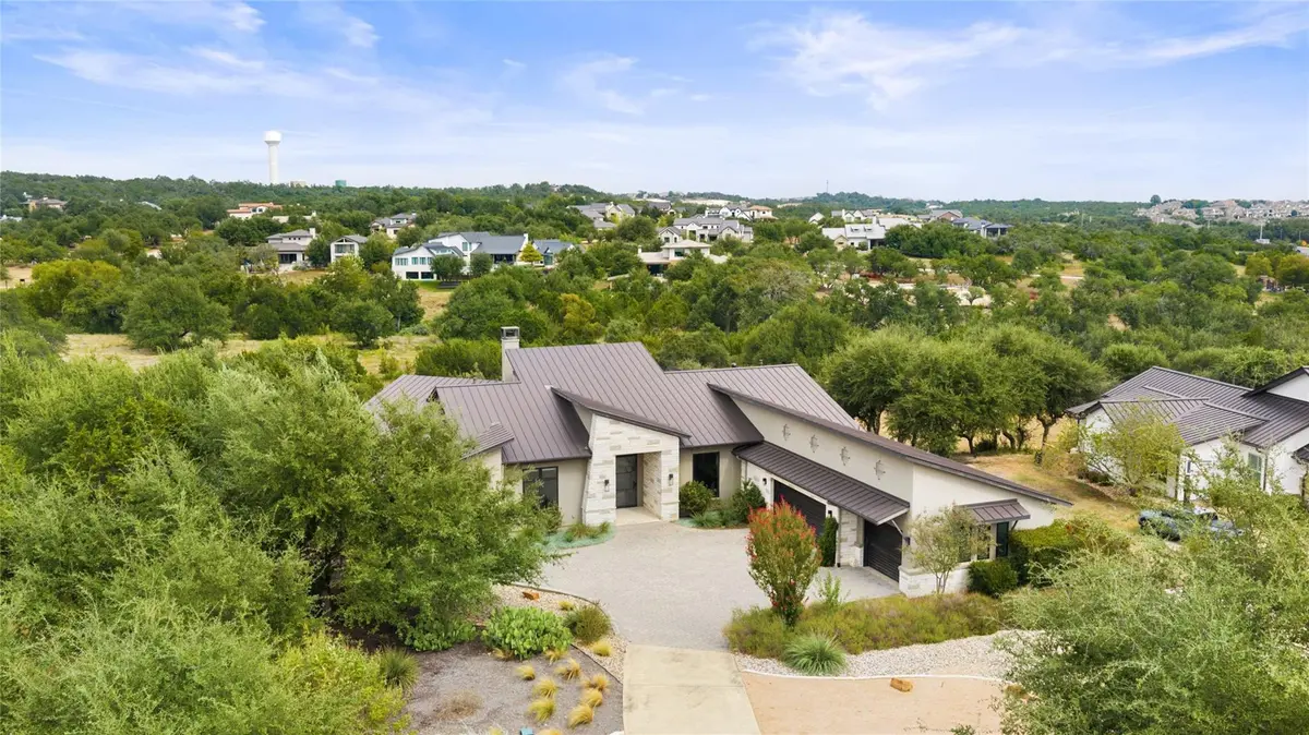 8801 Bellancia DR, Austin, TX 78738