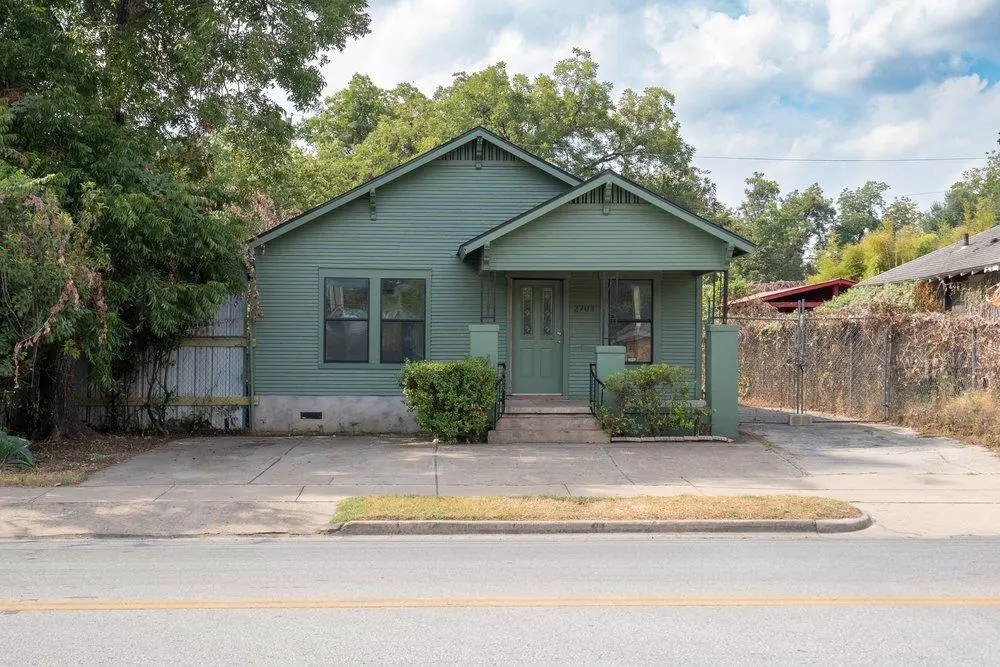 2703 E Cesar Chavez ST, Austin, TX 78702