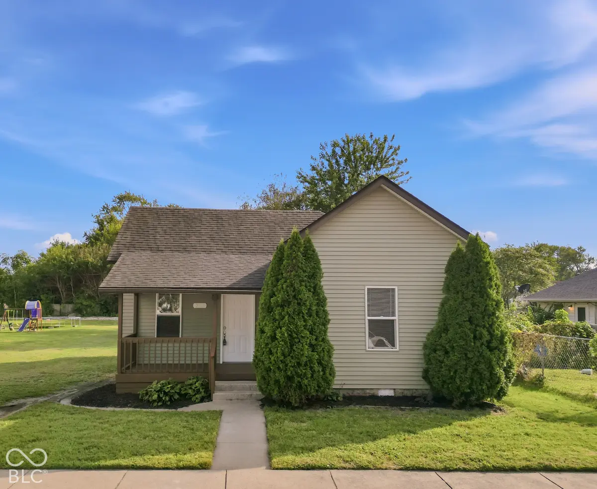 723 W Oak ST, Seymour, IN 47274