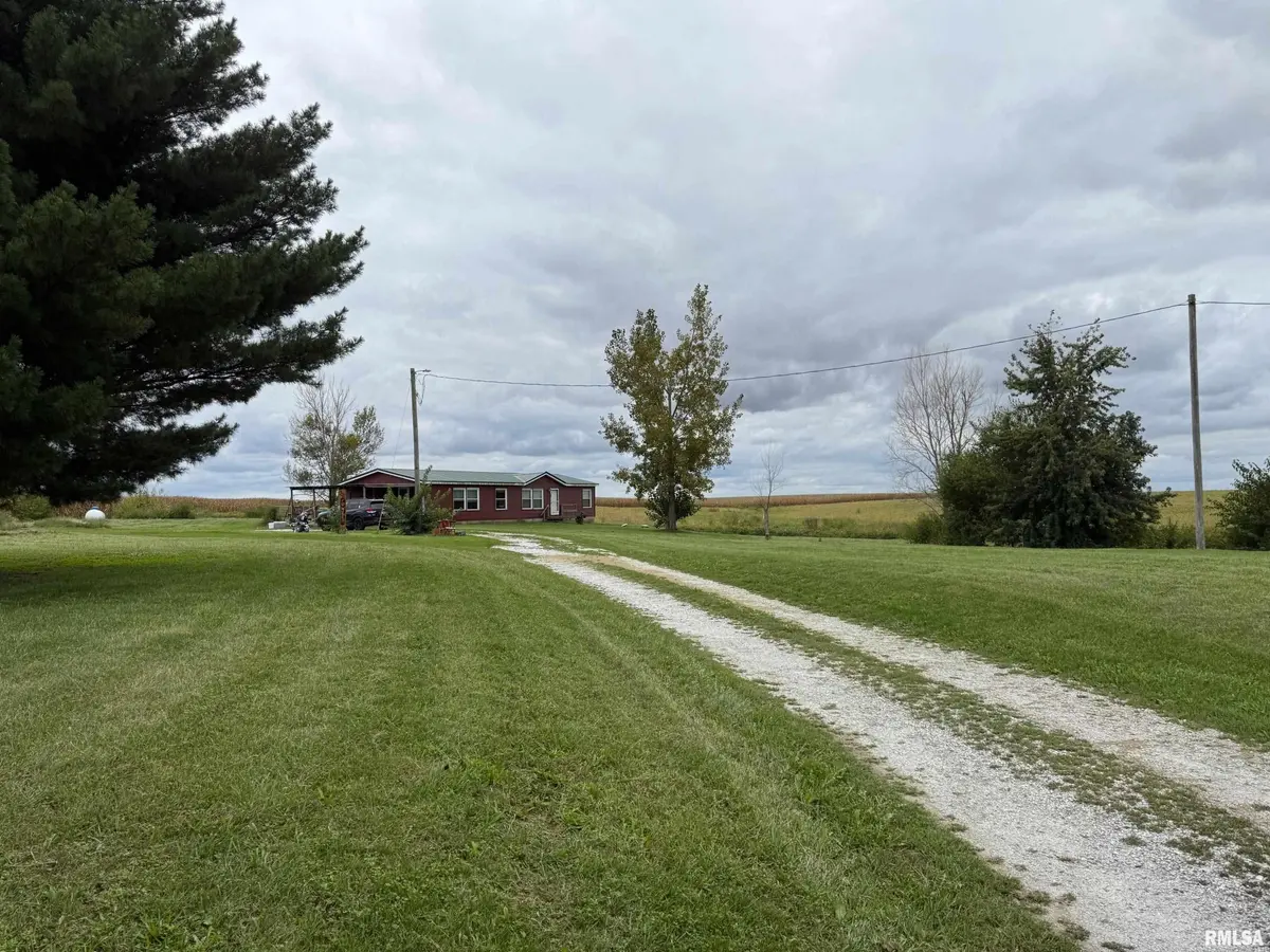 1435 Ina RD, Industry, IL 61440