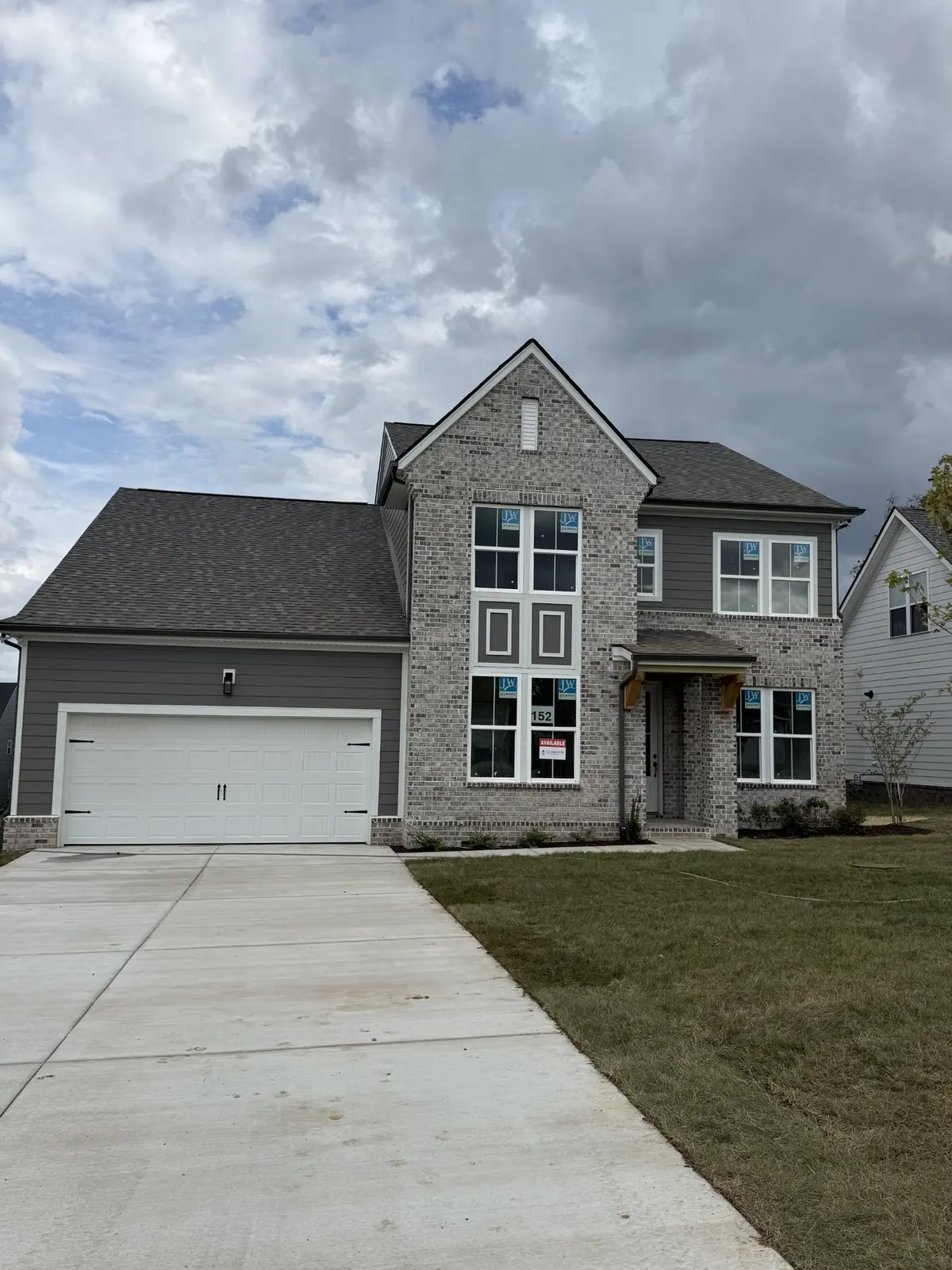 6445 Desmond Ave, Murfreesboro, TN 37128