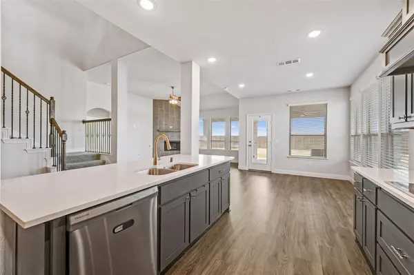 441 Green Terrace Court, Midlothian, TX 76065
