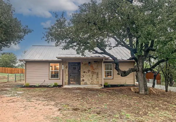 2848 Indian TRL, Kingsland, TX 78639