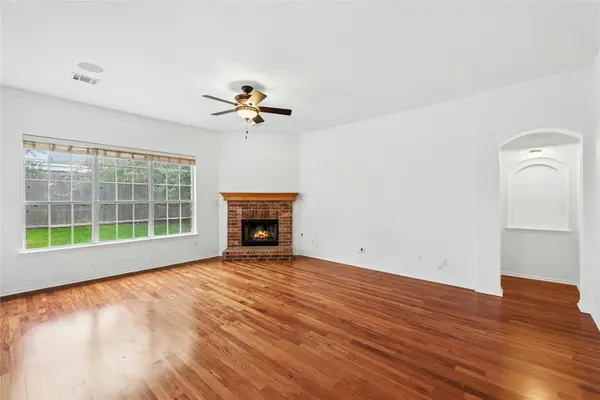 1421 Hargis CRK, Austin, TX 78717