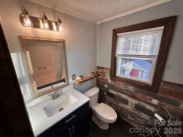 113 Highlander ST, Morganton, NC 28655