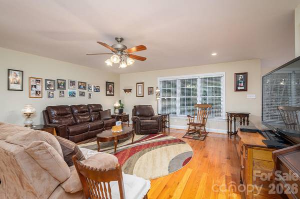 2150 Fox Creek TRL, Lincolnton, NC 28092