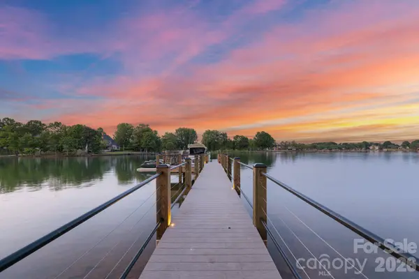 114 Cape Cod WAY, Mooresville, NC 28117