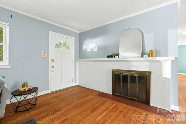 18 Northwood RD, Asheville, NC 28804