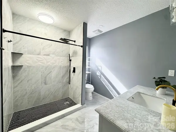 1634 Pamela Lorraine DR, Charlotte, NC 28213