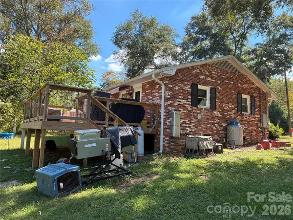 697 Island Ford RD, Mooresboro, NC 28043