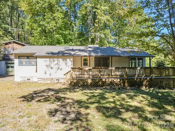 54 Twilight LN, Sylva, NC 28779