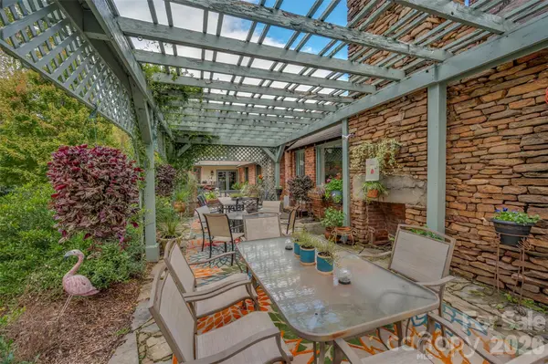 936 Golden RD, Tryon, NC 28782