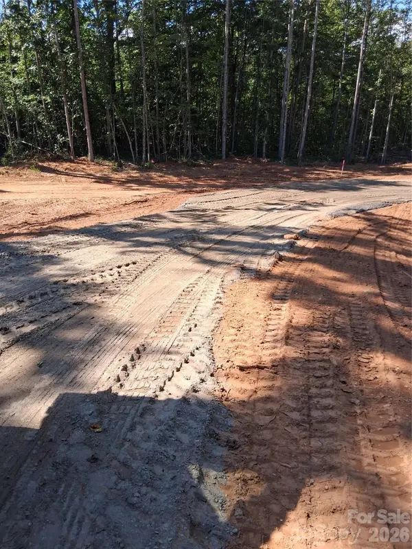 15 Vein Mountain RD #1, Dysartsville, NC 28761