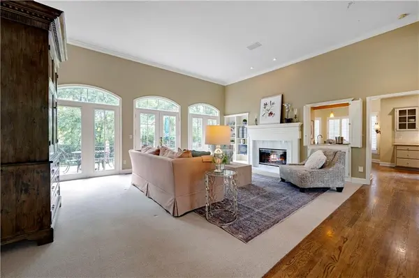 16755 Village DR, Loch Lloyd, MO 64012