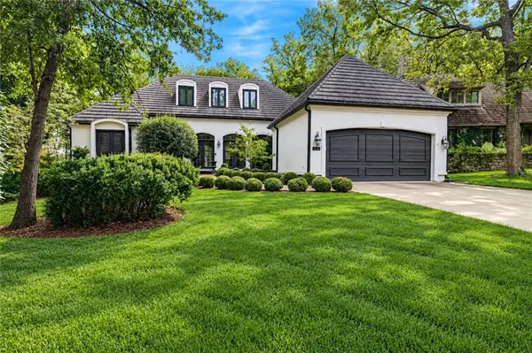 16755 Village DR, Loch Lloyd, MO 64012