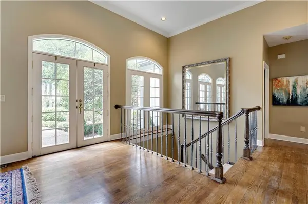 16755 Village DR, Loch Lloyd, MO 64012