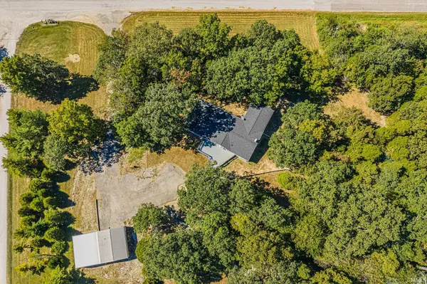 11878 S US 231 ***, Dale, IN 47523