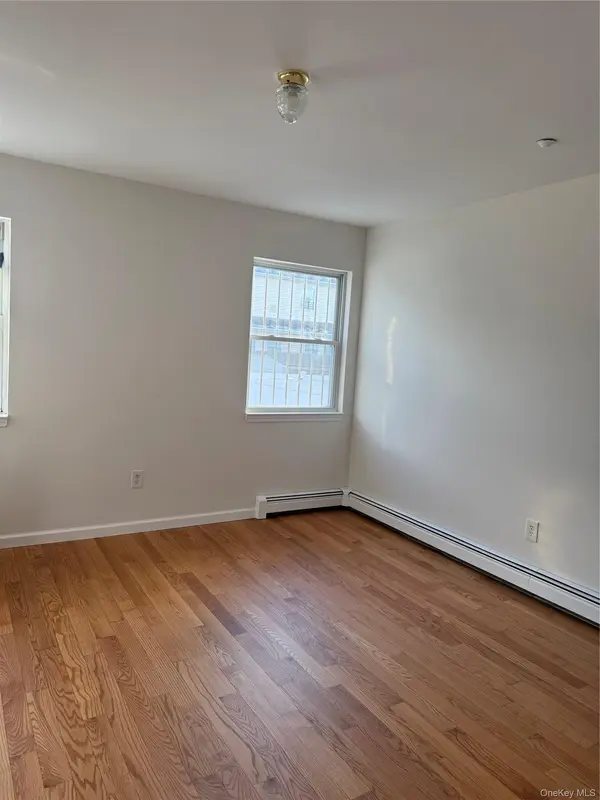 62-11 Burchell RD, Arverne, NY 11692
