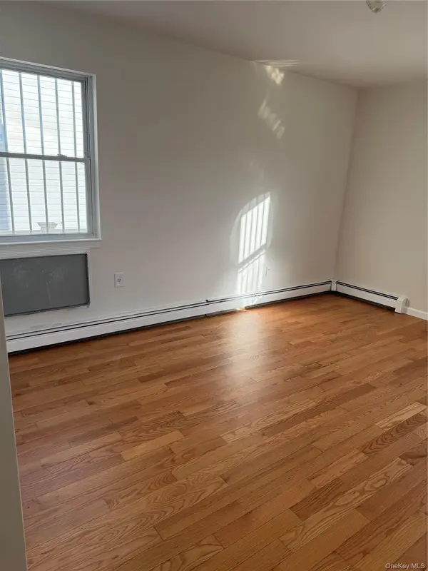 62-11 Burchell RD, Arverne, NY 11692