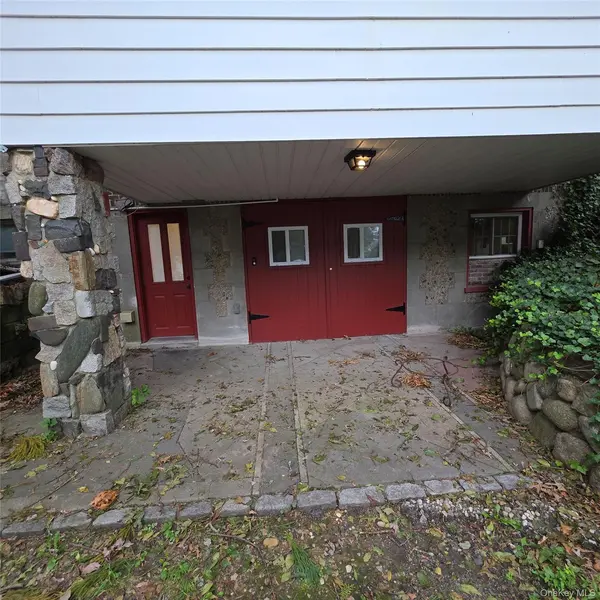 22 Riverhead RD, Sound Beach, NY 11789