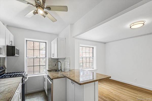 5136 30th AVE #3B, Woodside, NY 11377