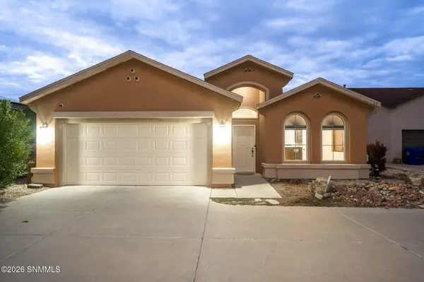 4003 Monte Luna CT, Las Cruces, NM 88012